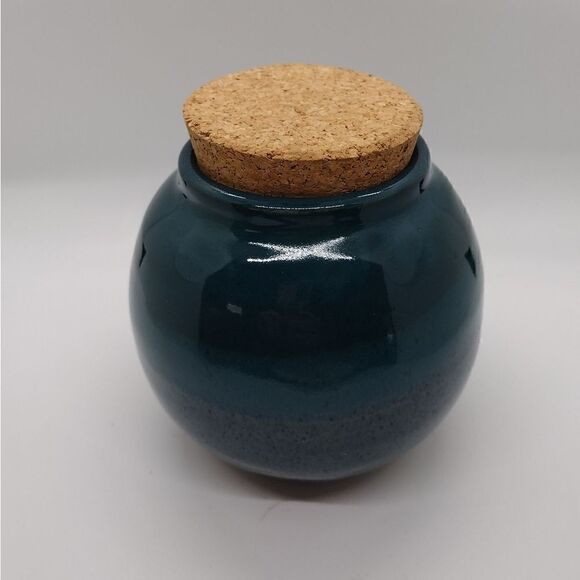 Cruise Finds Pottery Jar with Cork - Picture 2 of 4